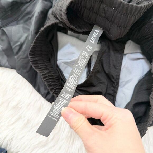 Women Vuori Clementine Performance Short Mid Rise Black Watercolor Camo Large - Picture 9 of 12